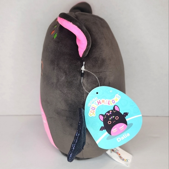 DALIA 🦇 DOTD Pink & Black Bat Original Squishmallow by Kelly Toy ☆ NWT ☆ - Picture 2 of 8